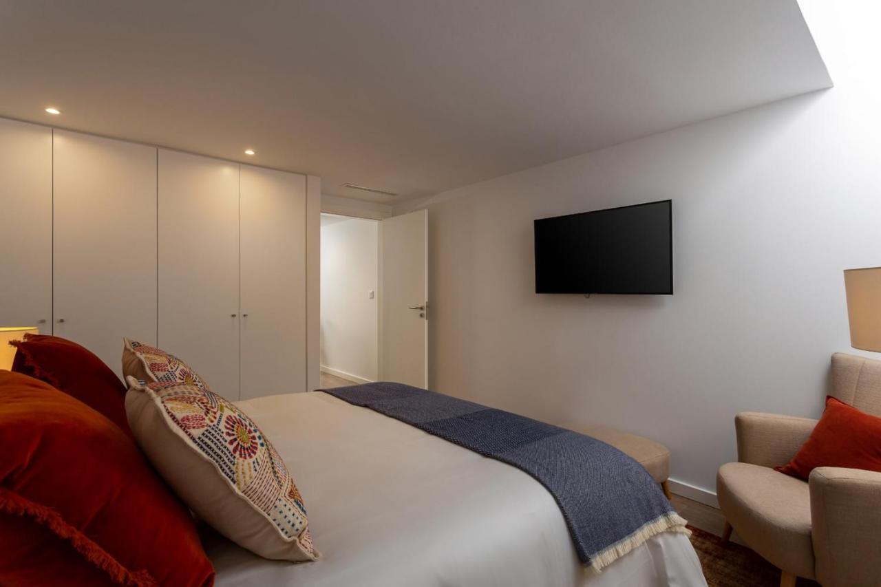 Stupendo- Two Rooms, Patio With Refreshing Pond-Center-Air Conditioning-Free Park Lisboa Kültér fotó