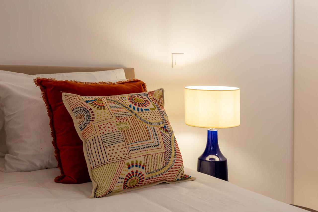 Stupendo- Two Rooms, Patio With Refreshing Pond-Center-Air Conditioning-Free Park Lisboa Kültér fotó